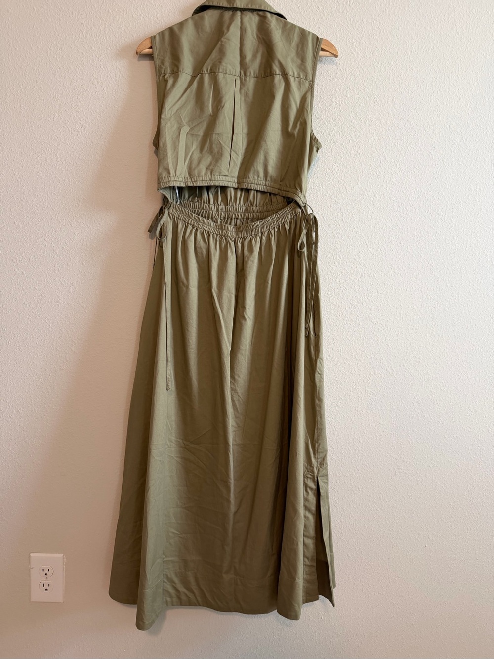 Calvin Klein Olive Green Sleeveless Collared Maxi Dress - Picture 3 of 9